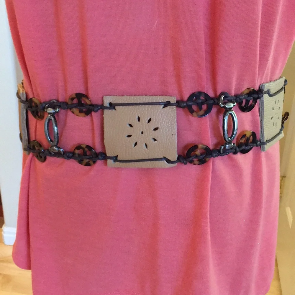 Fashion leather detail tie belt